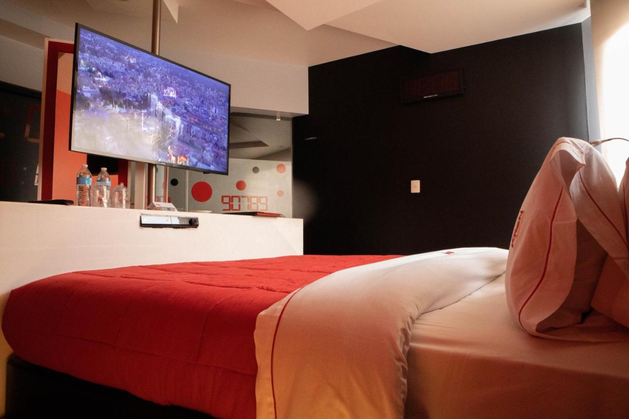Love Hotel Kron Мехико Экстерьер фото