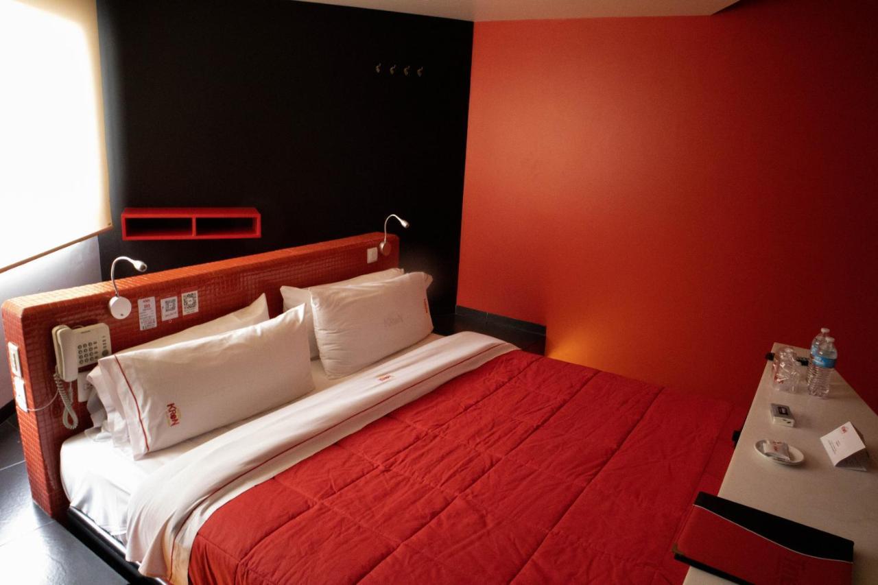 Love Hotel Kron Мехико Экстерьер фото