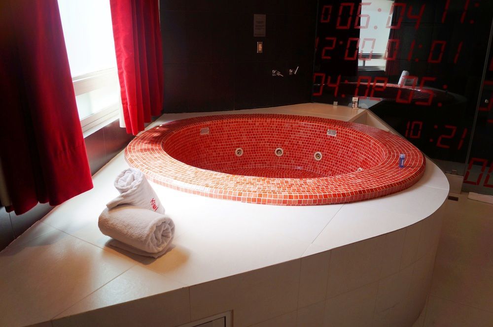 Love Hotel Kron Мехико Экстерьер фото